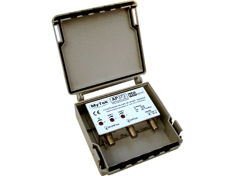 Amplificatore da palo 2 ing III+UHF  -  UHF 20dB  3R 105/110dBuV - Telealimentazione automatica &quot;UNO&quot;